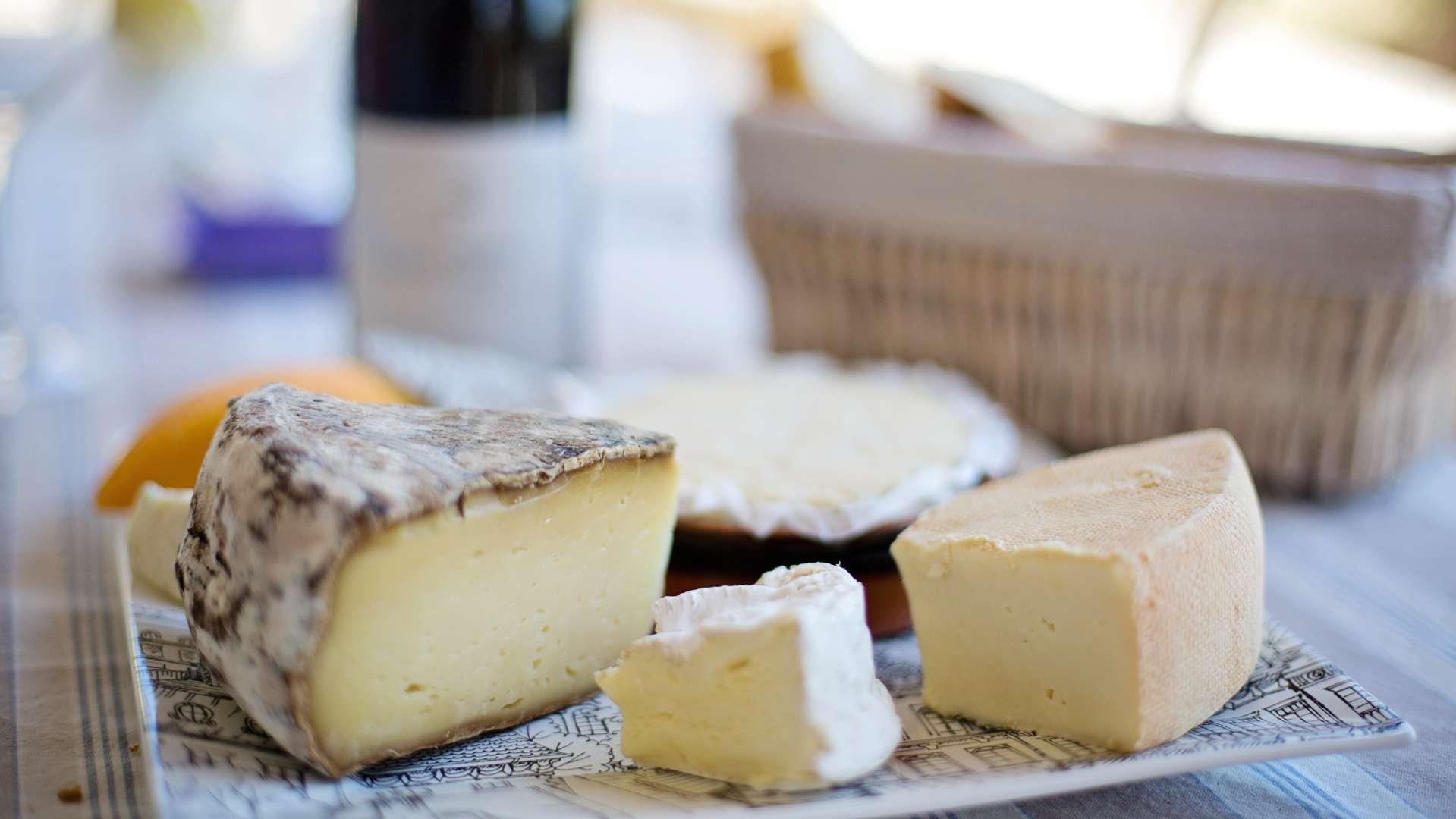 Plus de 40 fromages vendus en grandes surfaces rappelés pour suspicion de listeria