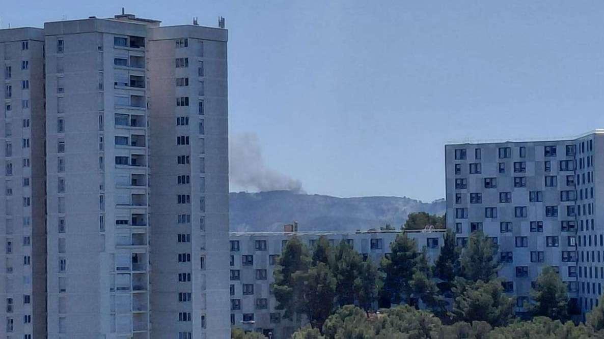 Martigues. Le feu reprend, plusieurs quartiers doivent rester confinés