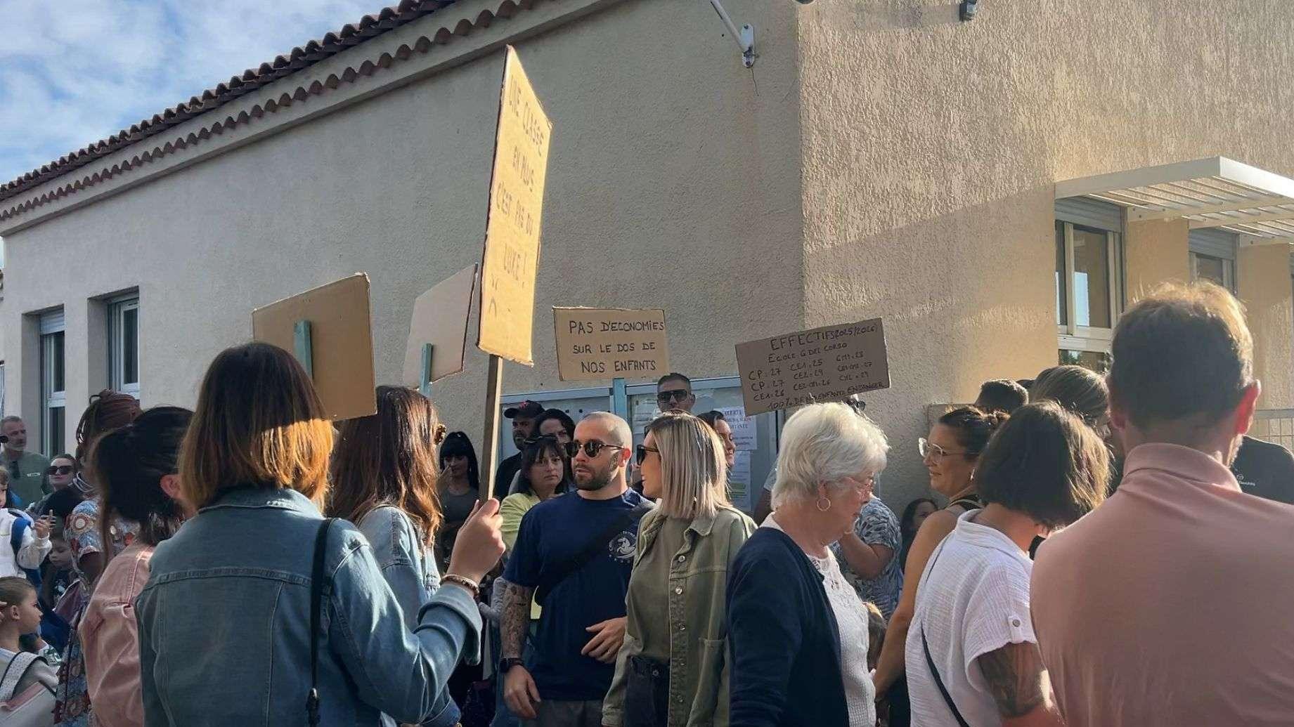 Fos sur Mer : les parents d’élèves de l’école Del Corso réclament une classe supplémentaire