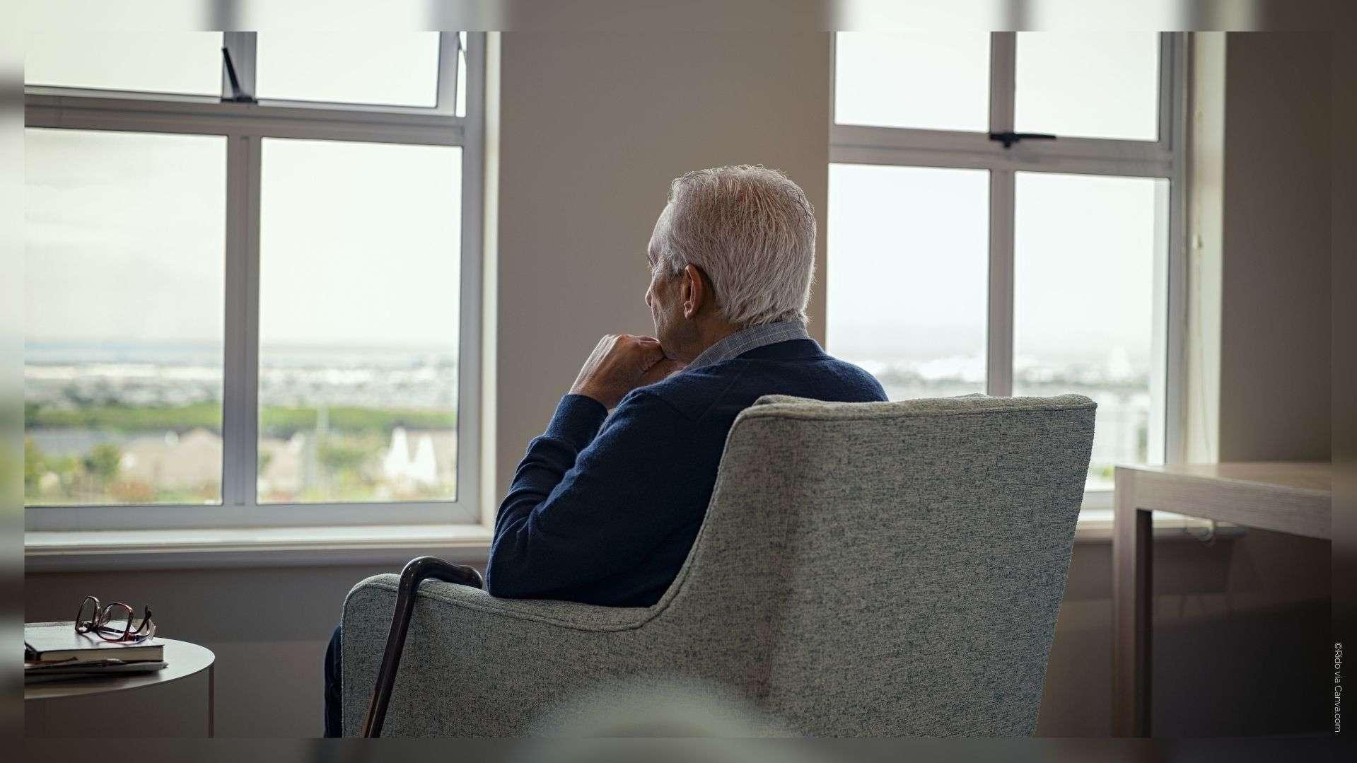 "Une grande solitude" : 750.000 personnes âgées en situation de "mort sociale"