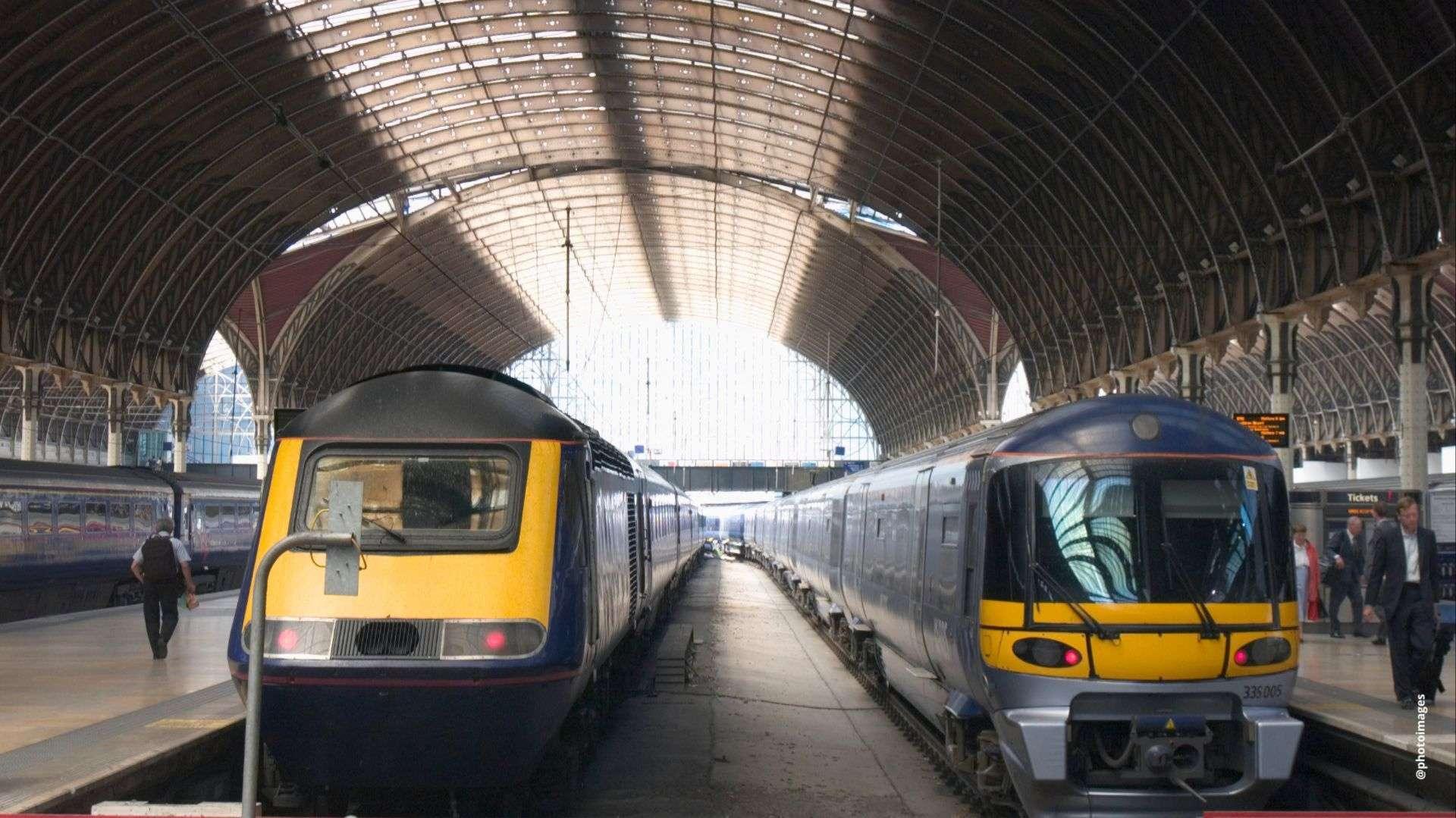 Angleterre: le suspect de l'attaque au couteau dans un train inculpé de tentatives de meurtre