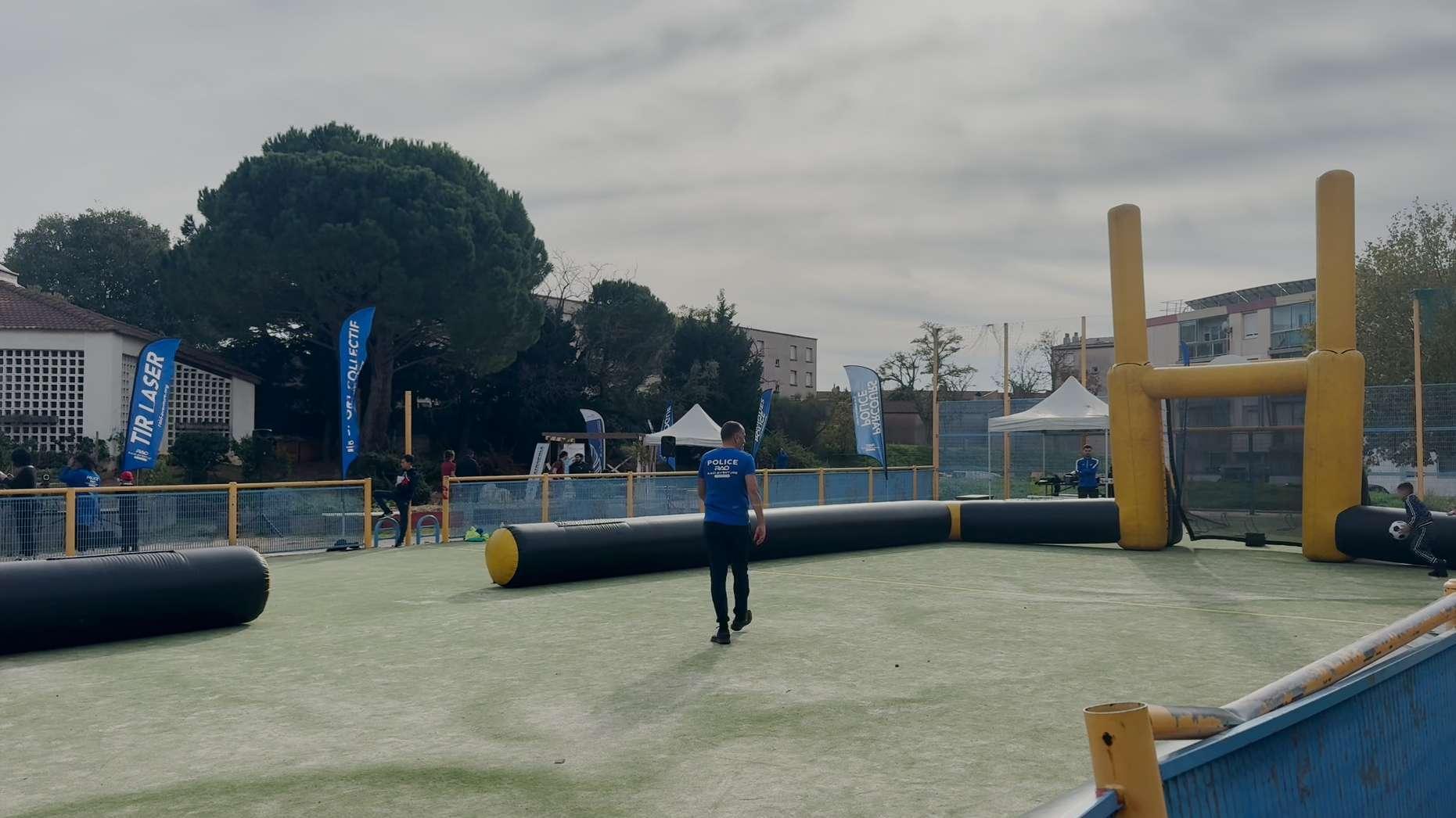 "Réintroduire le dialogue par le sport" : la police à la rencontre des jeunes à Port-de-Bouc
