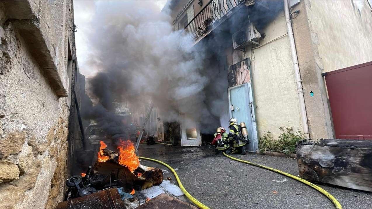 Incendie à Salon-de-Provence : des élèves de l'école Viala-Lacoste évacués