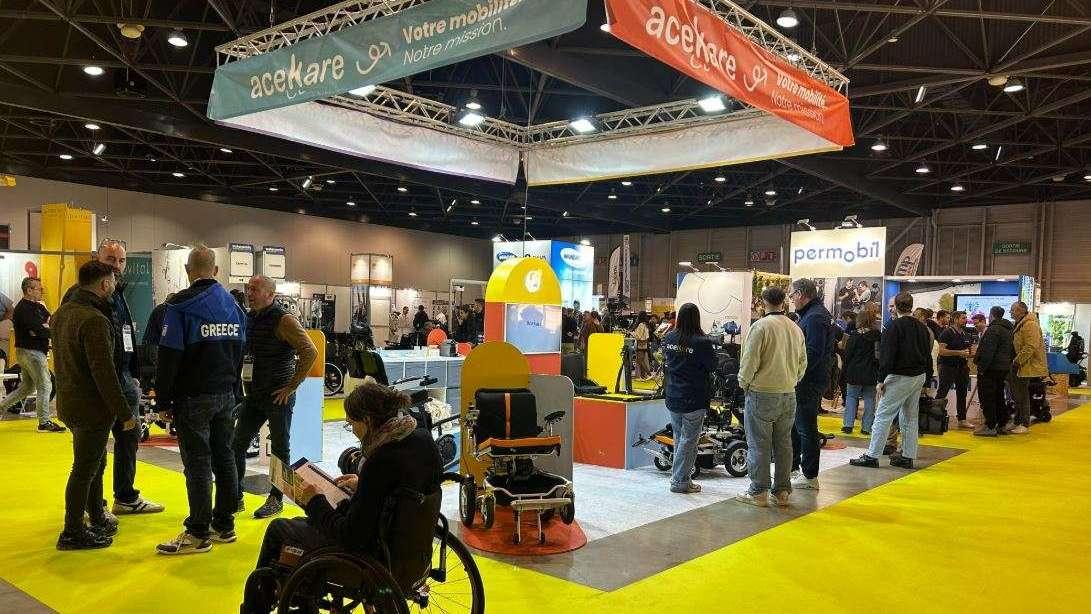 Au Salon Autonomic de Marseille : pétanque à l'aveugle, voyages adaptés et zoothérapie pour retrouver l'autonomie