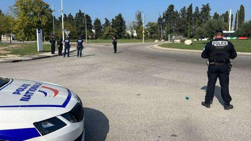 « Pas de petites infractions » : opération de police d'envergure au rond-point de Clésud à Miramas